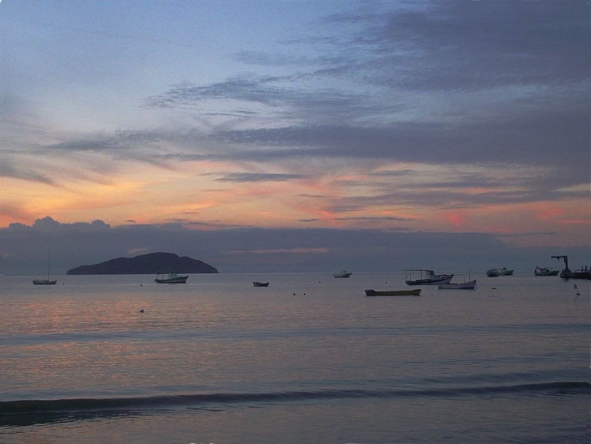 Atardecer en Manguinhos