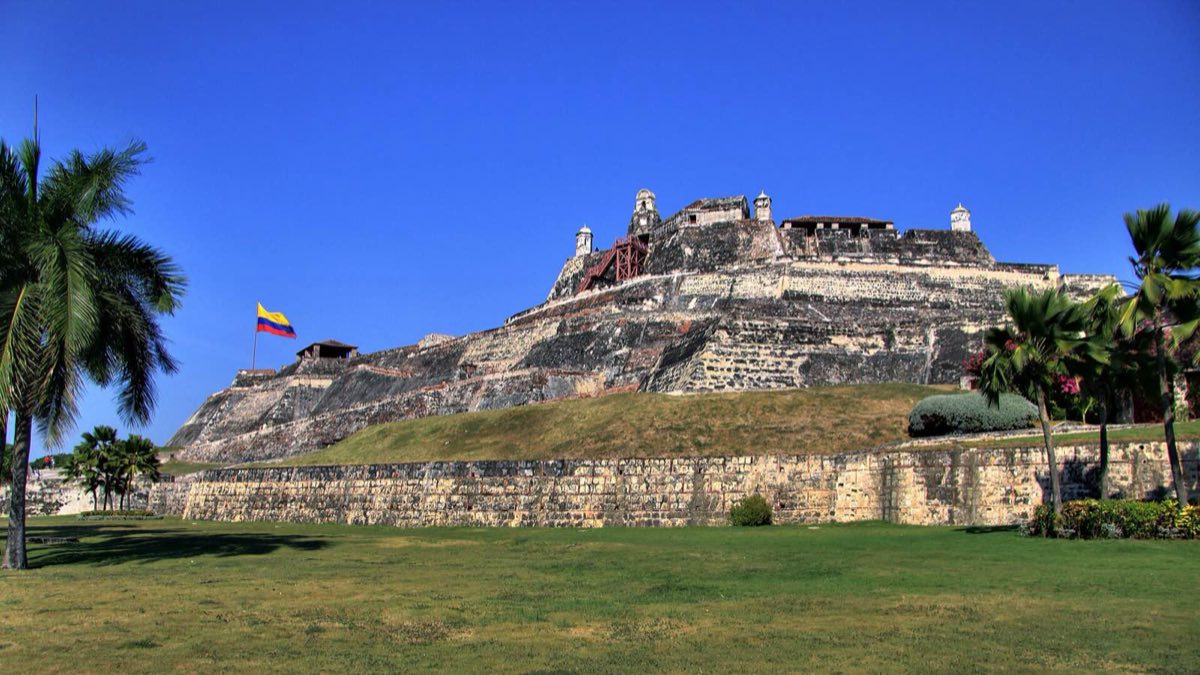 El San Felipe sobre su cerro