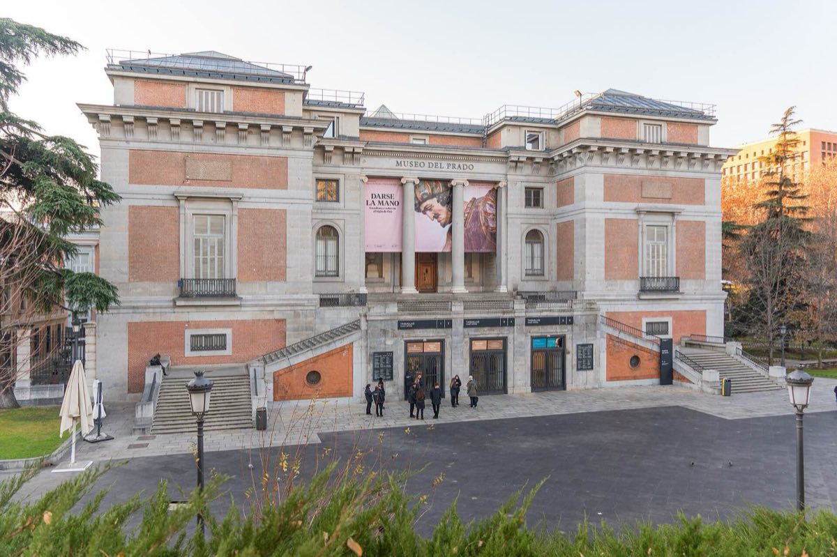 La entrada del Prado y Velázquez