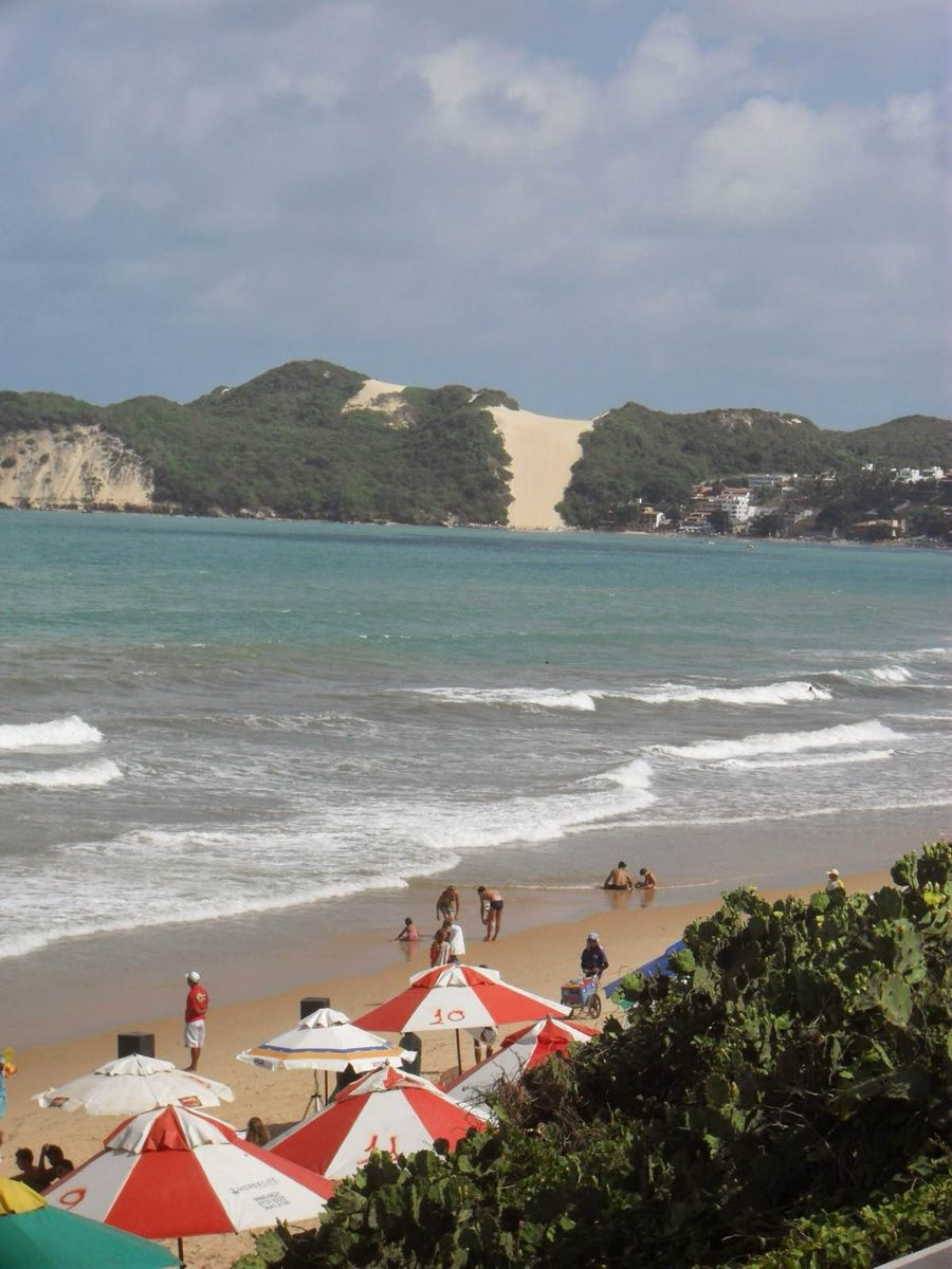 El Morro do Careca sobre el mar de Ponta Negra
