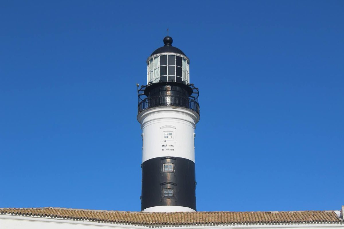 El Farol da Barra y su torre de 1839